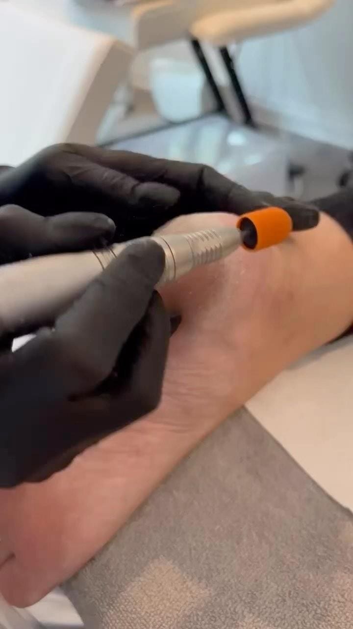 Post 10 by The Beauty Studio on Instagram (video)
