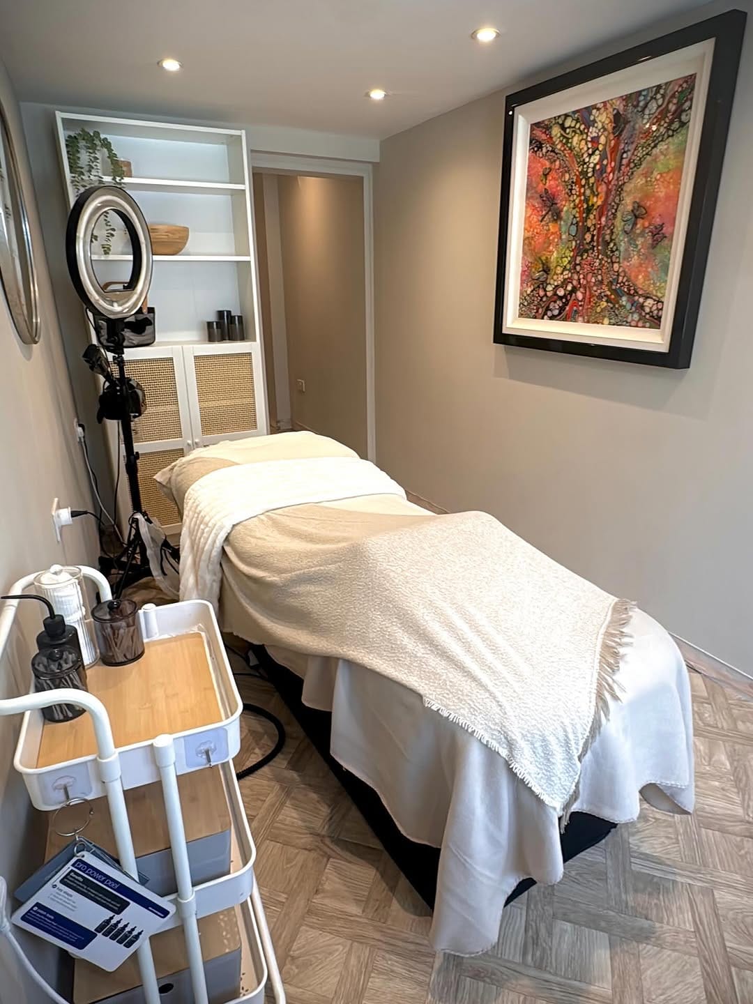 Post 1 by The Beauty Studio on Instagram (carousel)