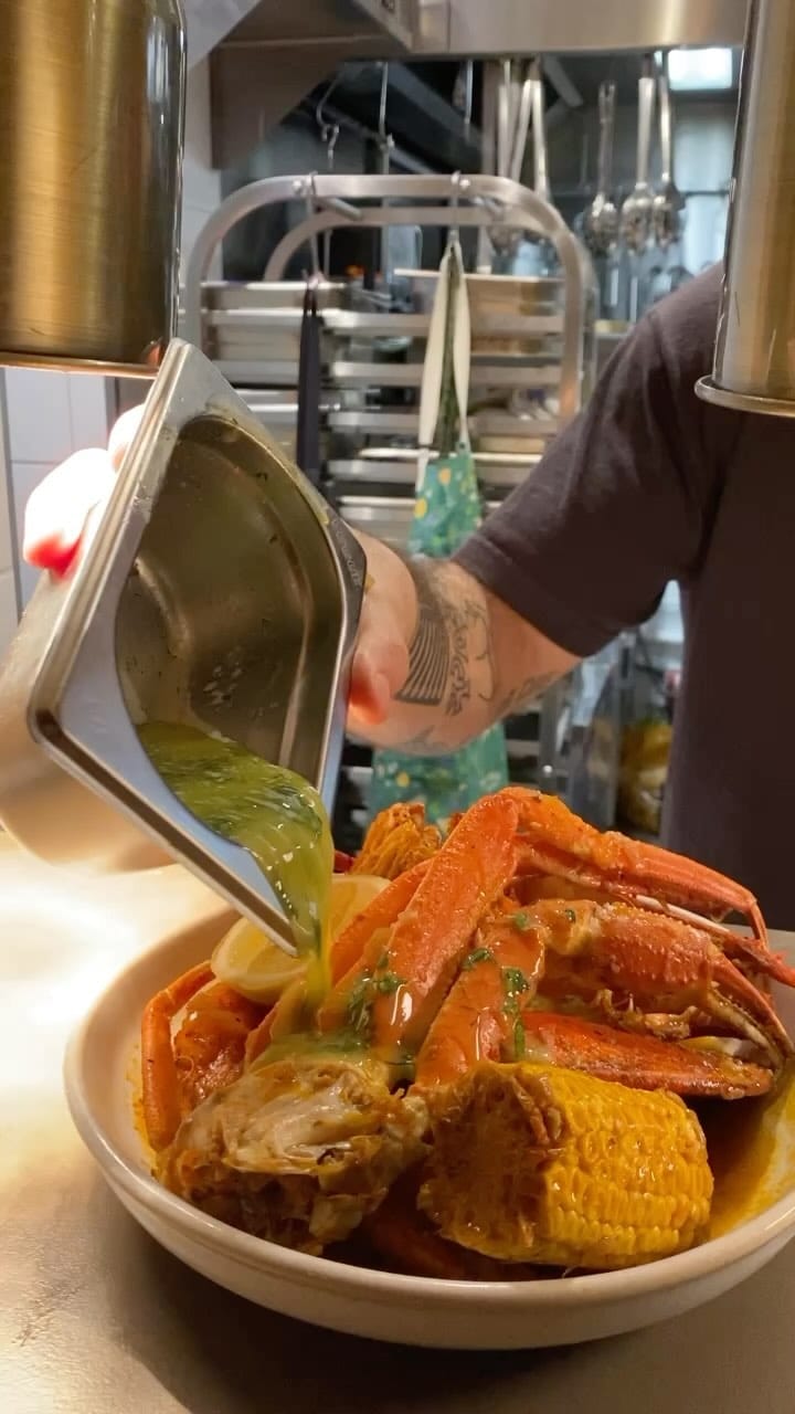 Post 5 by Jerk&Lobster on Instagram (video)
