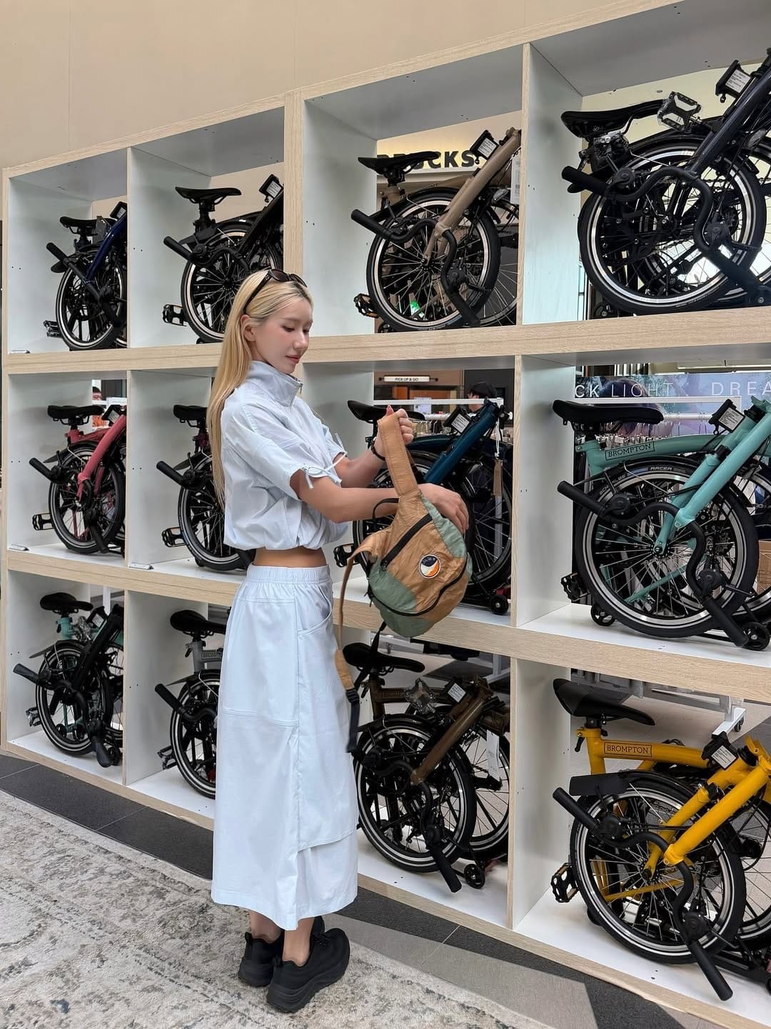 Post 9 by Brompton Asia on Instagram (carousel)