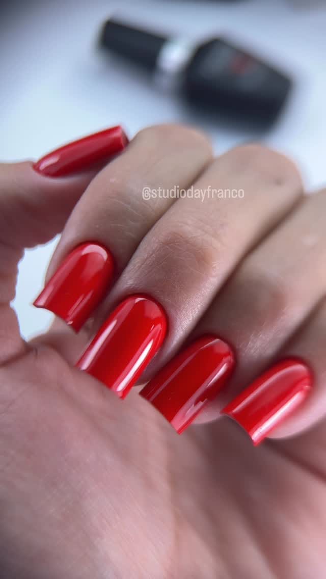 Post 1 by UNHAS DE ALTO PADRÃO /  🇮🇹✨Studio Day Franco ✨ on Instagram (video)