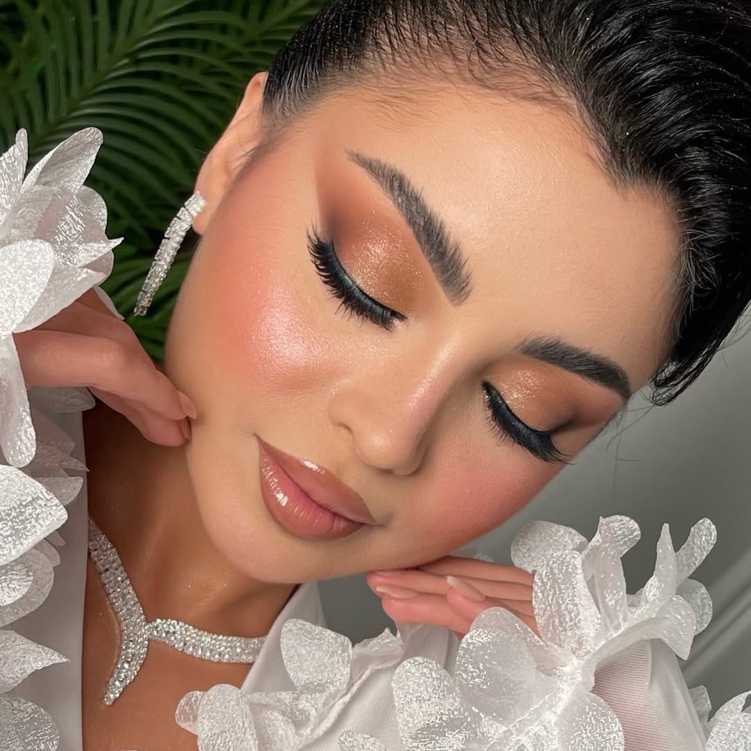 Post 6 by VICTORIA - Bridal & Evening Make Up Artist on Instagram (carousel)
