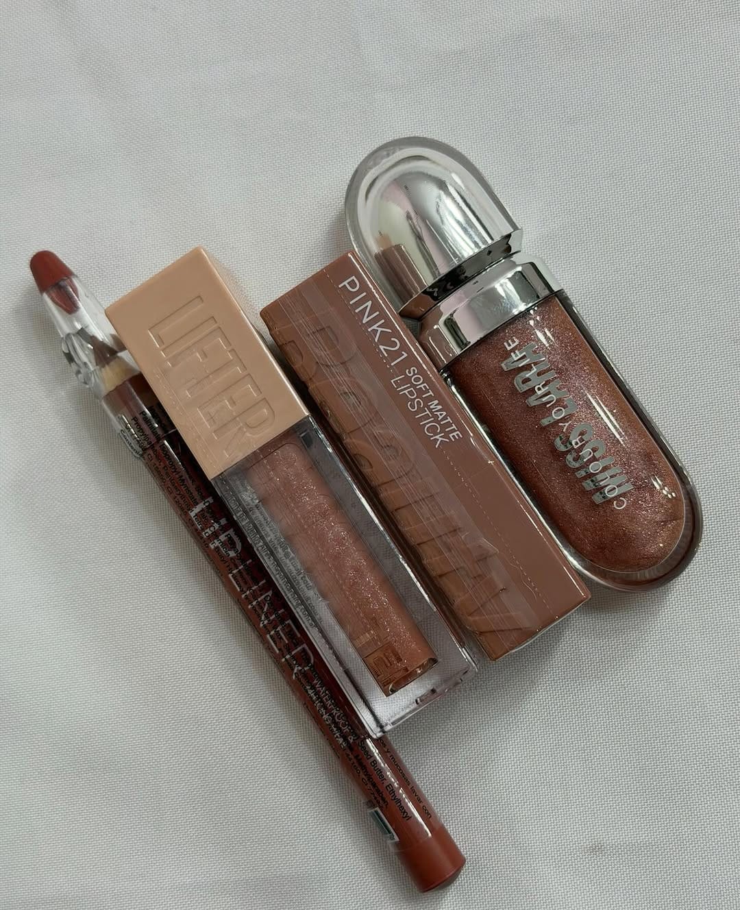 Post 8 by Pretty Lovely Cosmetics 💋 on Instagram (carousel)