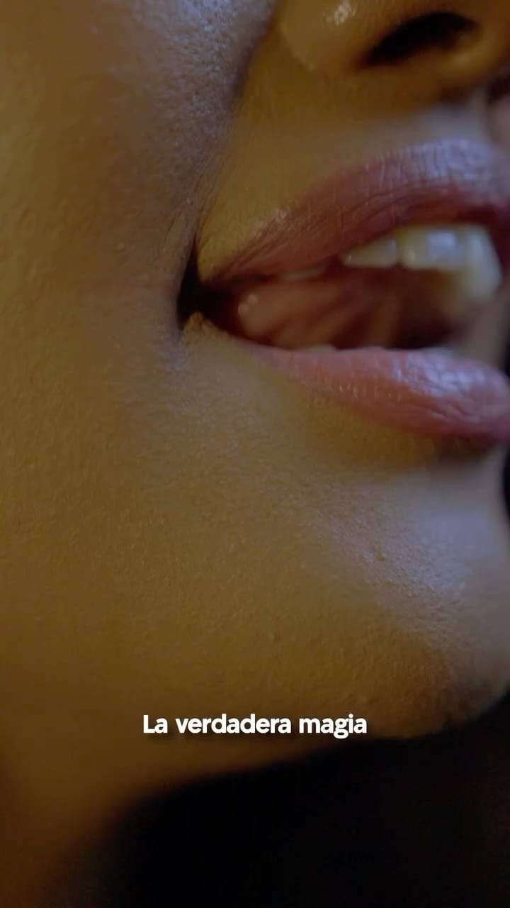 Post 6 by Victoria Salcedo on Instagram (video)