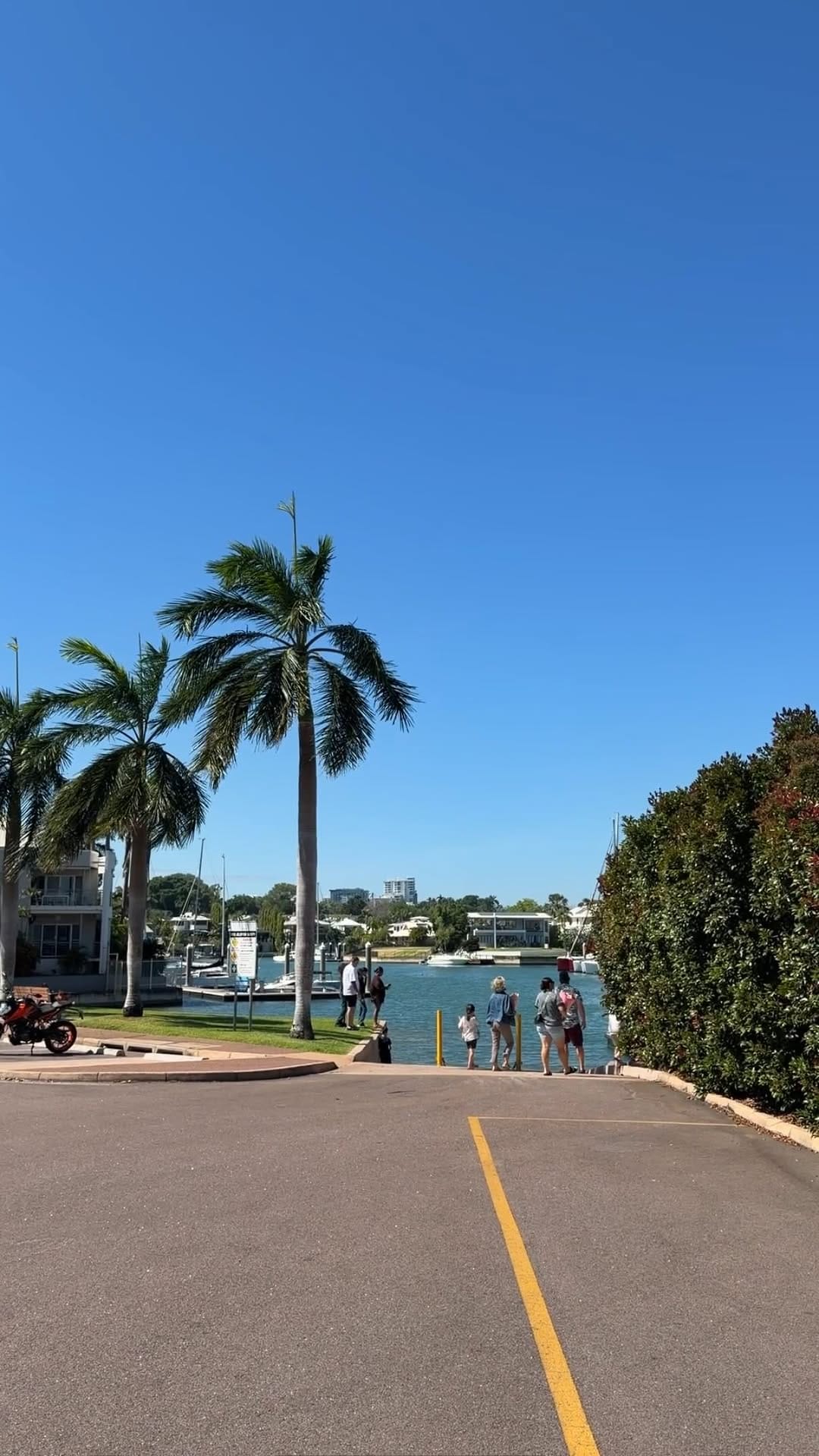 Post 8 by Stephanie Mahy on Instagram (video)
