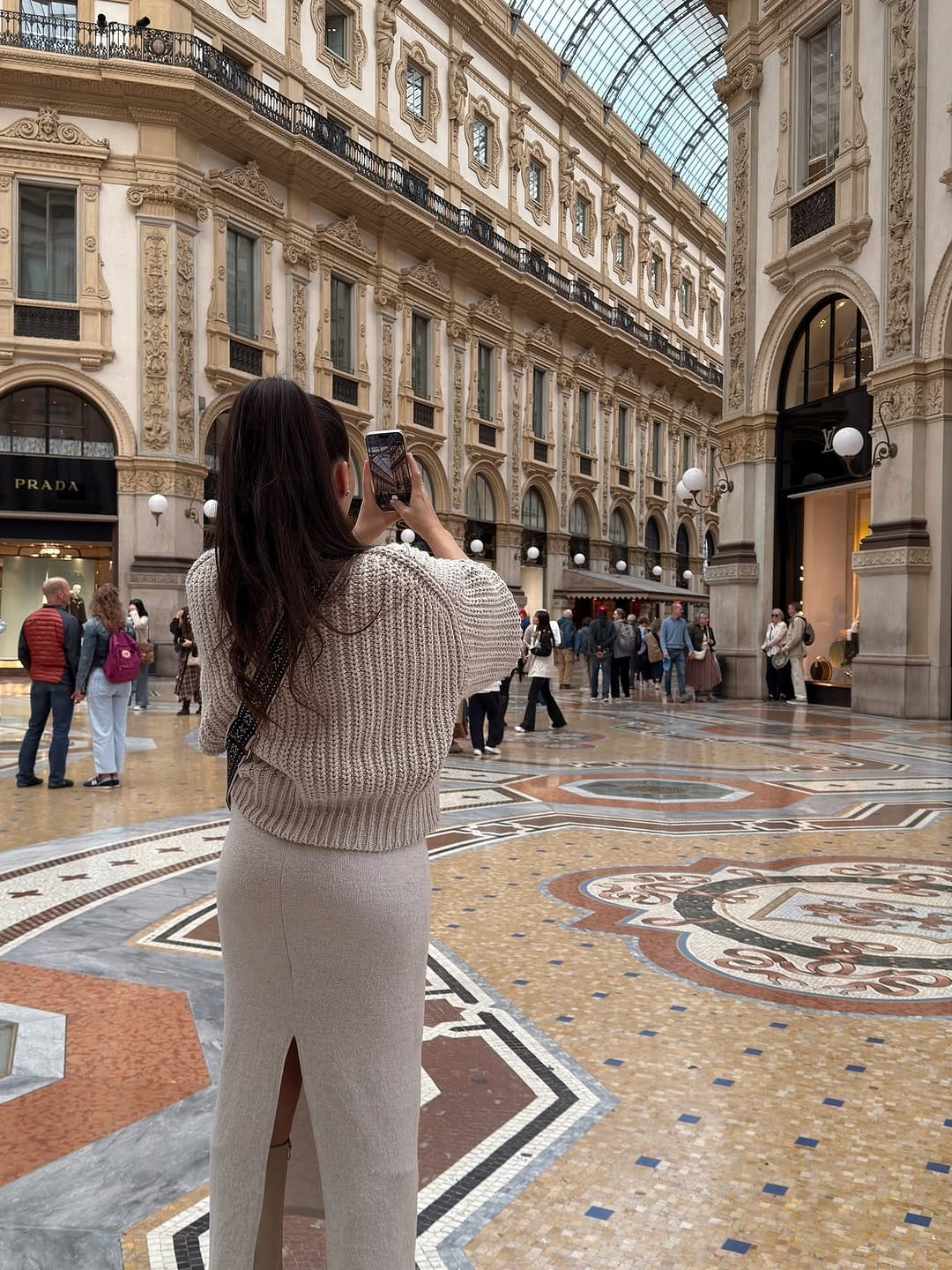 Post 8 by Lucacel Andrada Nicoleta on Instagram (carousel)