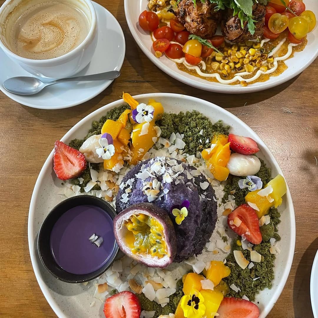 Post 4 by Adelaide Blogger on Instagram (carousel)