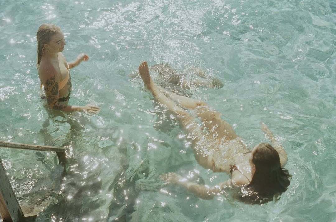 Post 9 by 🏳️‍🌈🌴 🗺 🌻🌊🌞🌊🌻 🗺 🌴🏳️‍🌈 on Instagram (carousel)