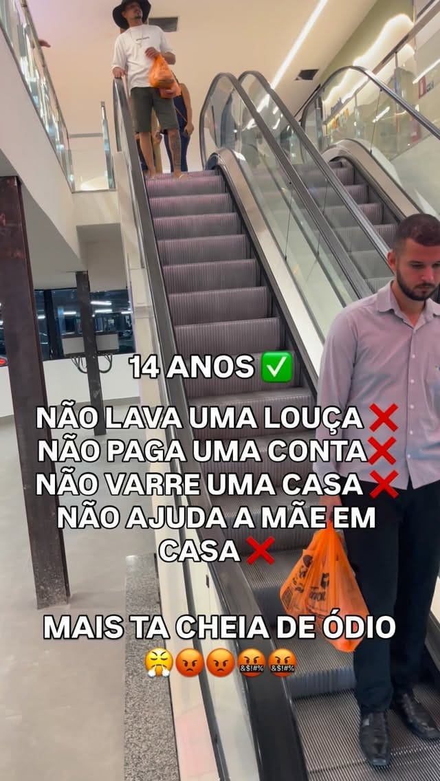 Post 5 by Kaká on Instagram (video)