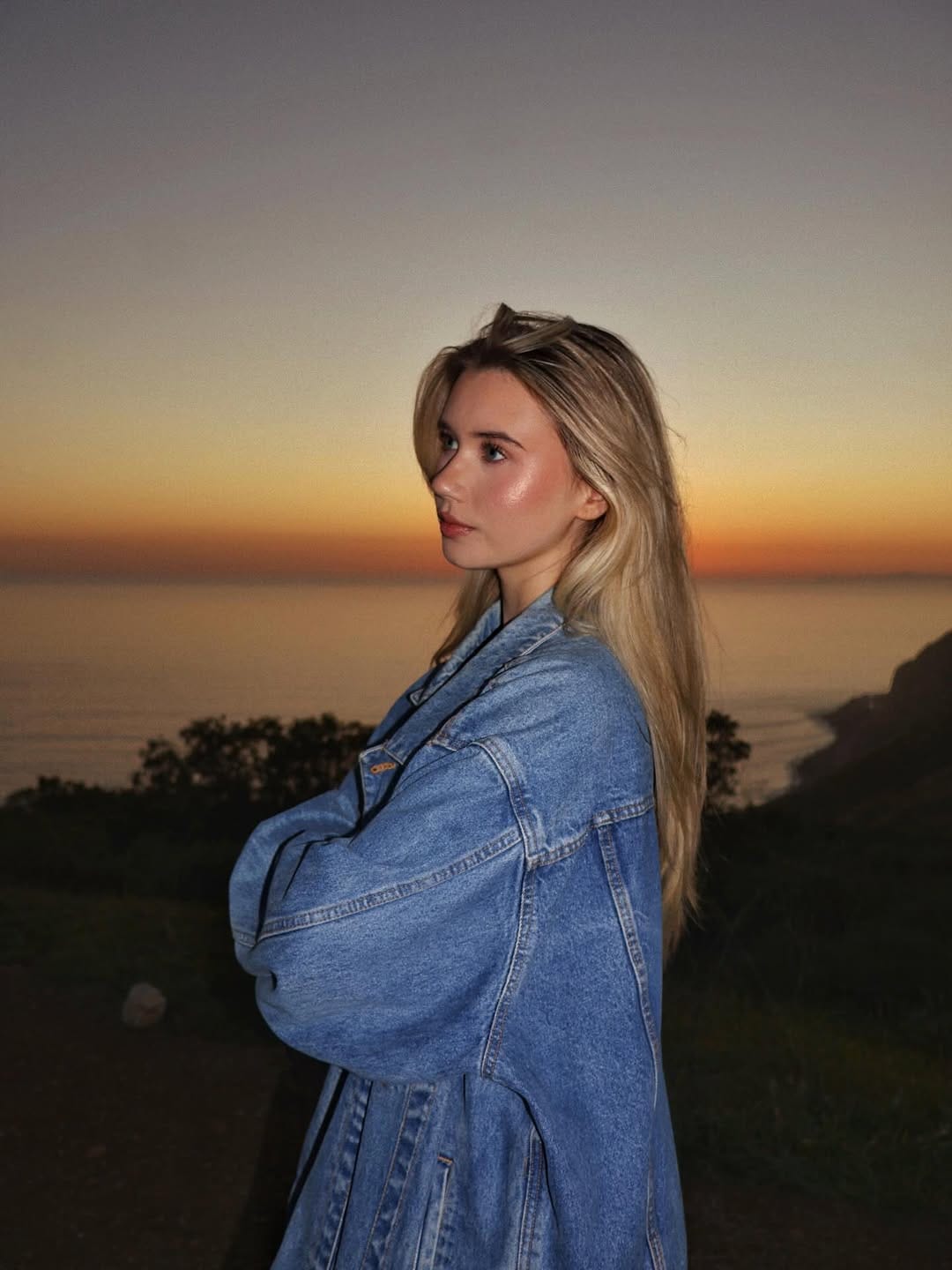 Post 6 by Vika on Instagram (carousel)