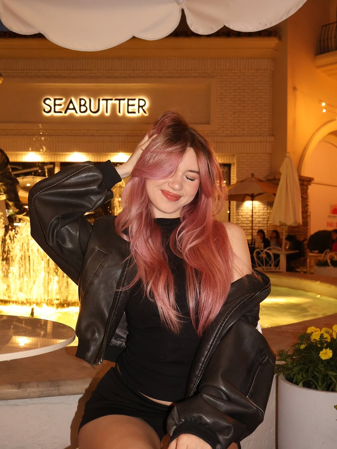 Post 10 by Vika on Instagram (carousel)