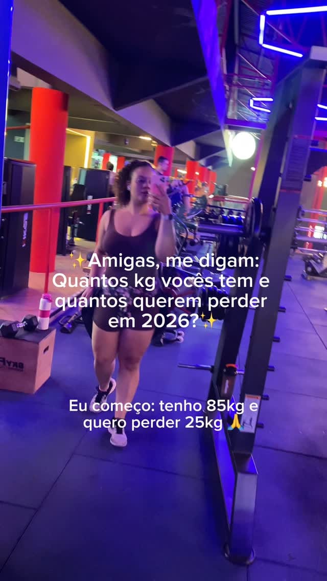 Post 6 by Victória Laís on Instagram (video)