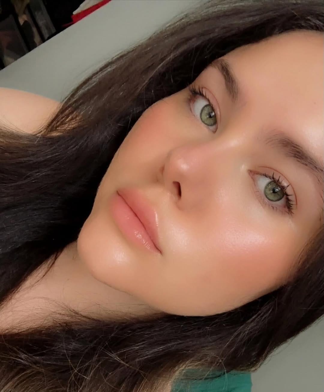 Post 1 by Victoria on Instagram (image)