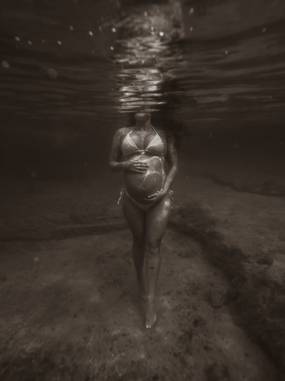 Post 2 by Adelaide photographer ~ Motherhood and Underwater on Instagram (carousel)