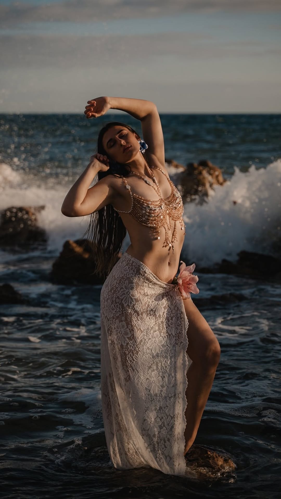 Post 1 by Adelaide photographer ~ Motherhood and Underwater on Instagram (video)