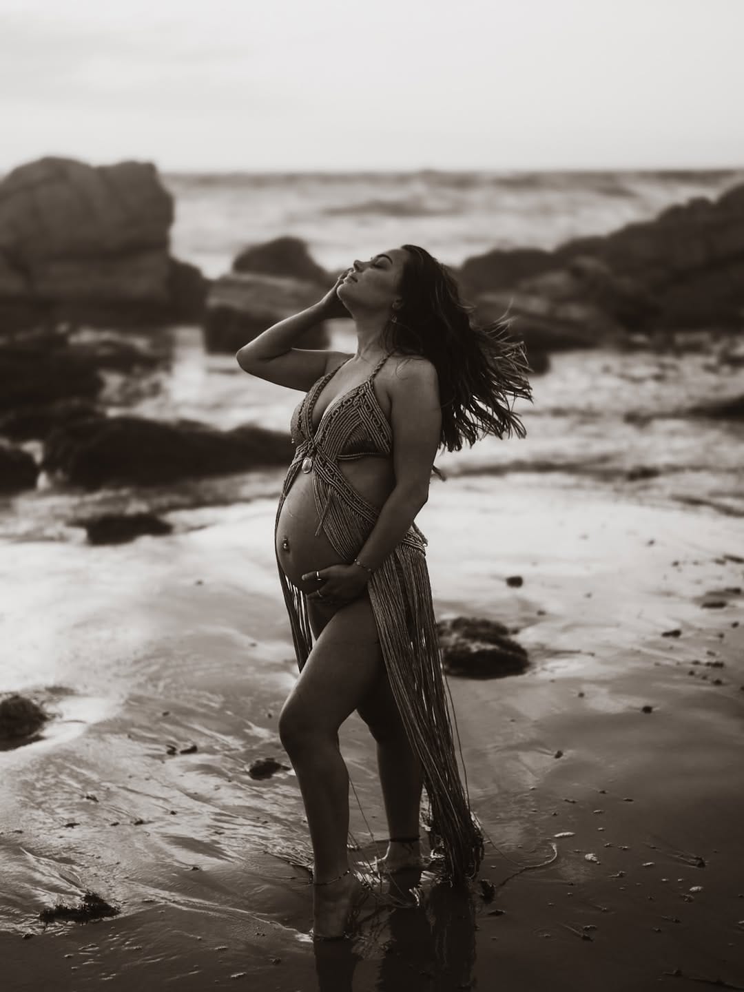 Post 8 by Adelaide photographer ~ Motherhood and Underwater on Instagram (image)