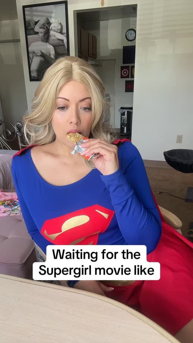 Post 2 by Victoria Avalor🎀 on Instagram (video)
