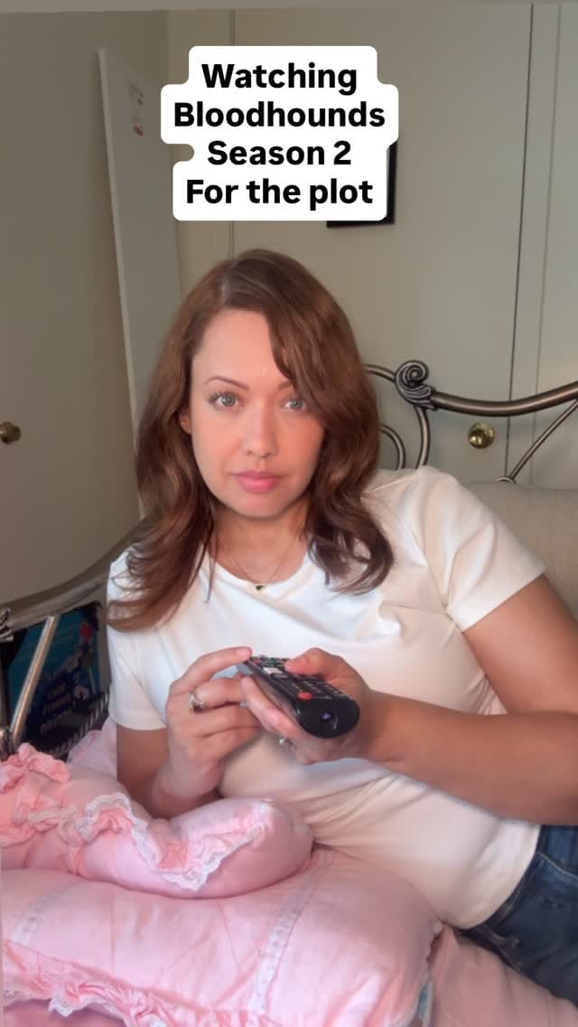 Post 6 by Victoria Avalor🎀 on Instagram (video)