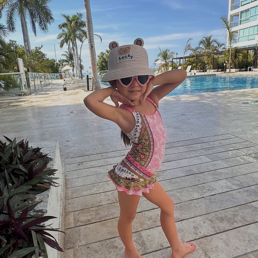 Post 7 by Paola Salcedo on Instagram (carousel)