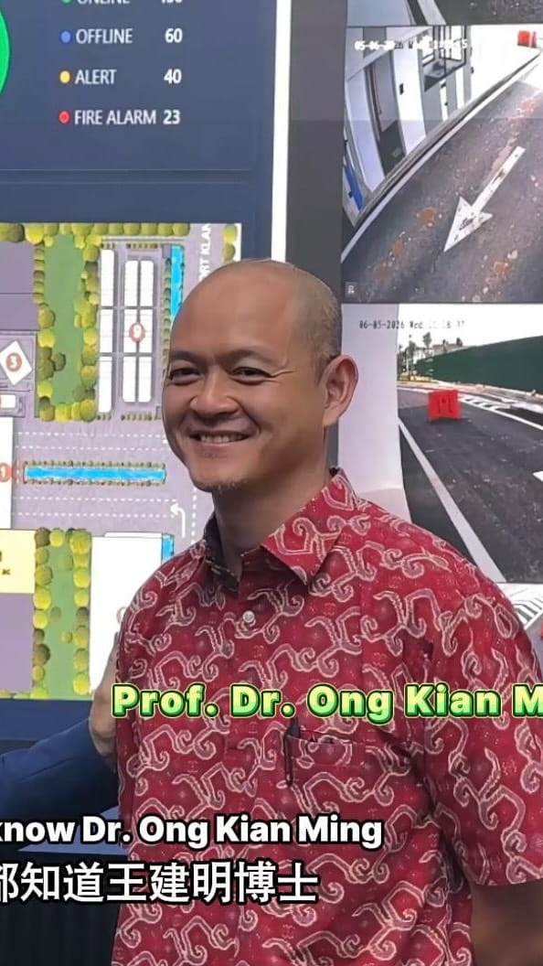 Post 9 by Kian Ming on Instagram (video)