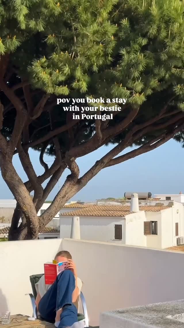 Post 2 by Victoria Malcharek on Instagram (video)