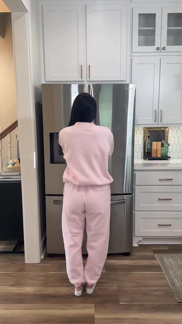 Post 3 by Victoria Lightfoot on Instagram (video)