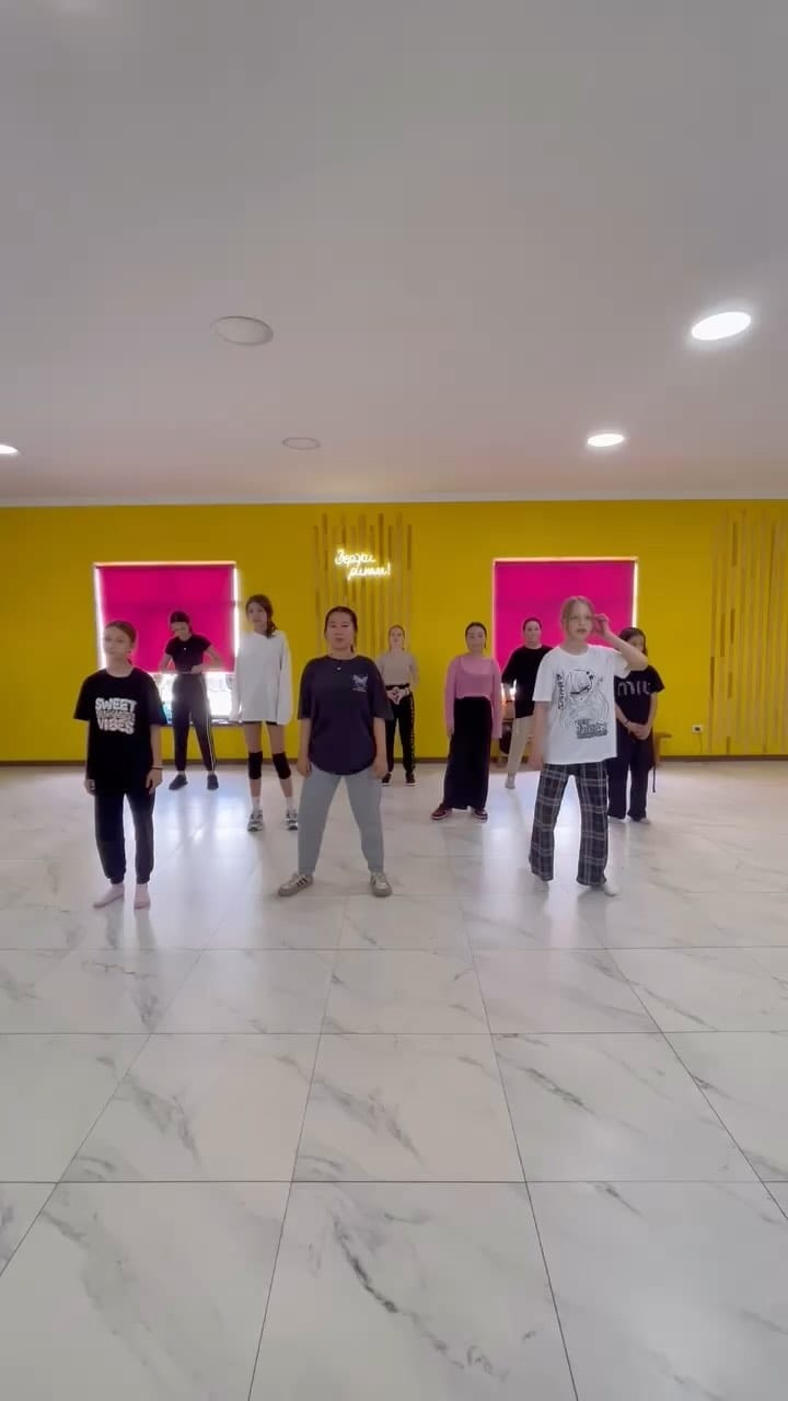 Post 7 by ТАНЦЫ ШЫМКЕНТ on Instagram (video)