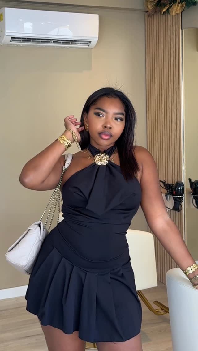 Post 7 by 𝐕𝐢𝐜 🎙️•☆ | 𝑰𝒏𝒇𝒍𝒖𝒆𝒏𝒄𝒆𝒓 🇷🇪• 𝑴𝒐𝒅𝒆𝒍 📸• 𝑼𝑮𝑪 𝑪𝒐𝒏𝒕𝒆𝒏𝒕 ♡ on Instagram (video)