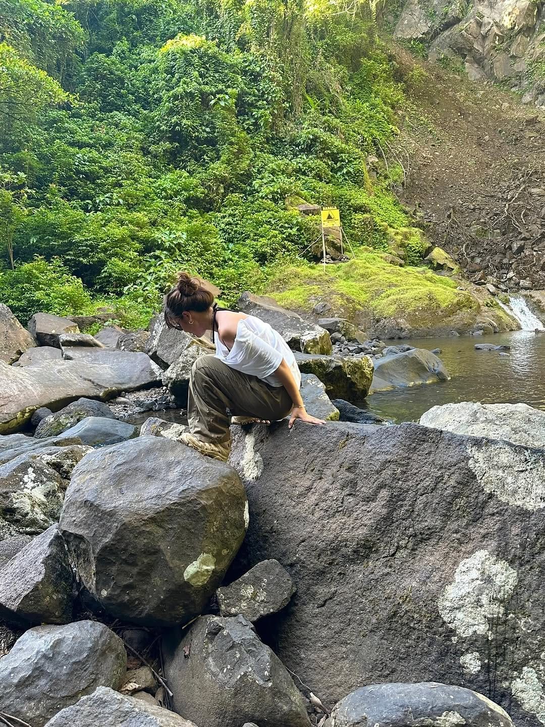 Post 3 by VICTORIA on Instagram (image)