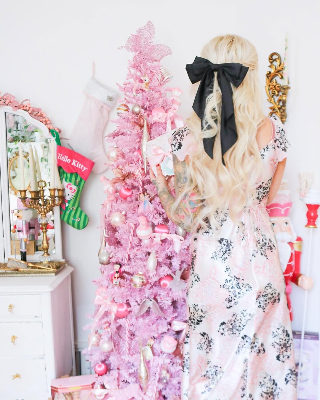 Post 9 by Tiah Jean on Instagram (carousel)