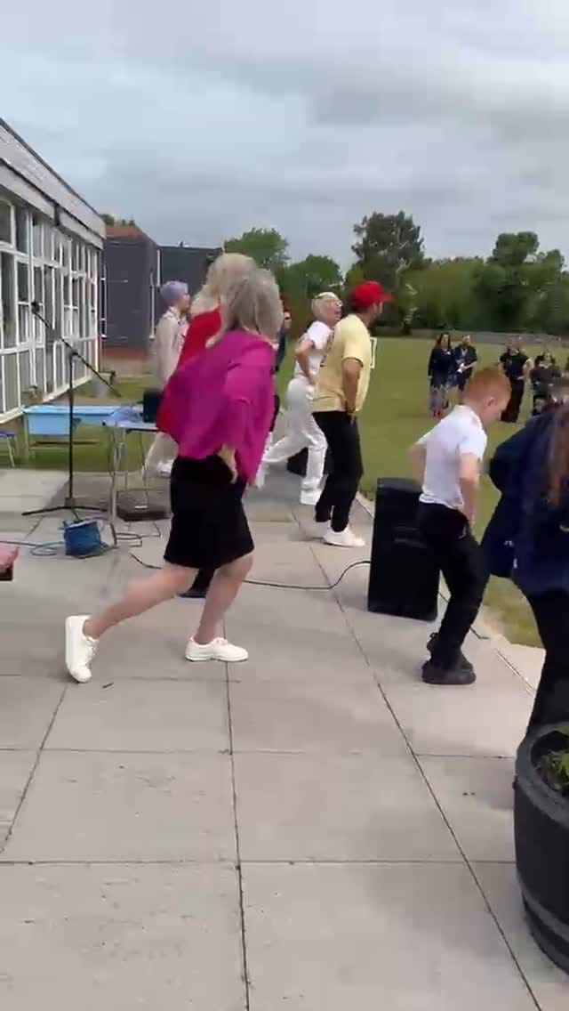 Post 1 by The Children’s Champion on Instagram (video)