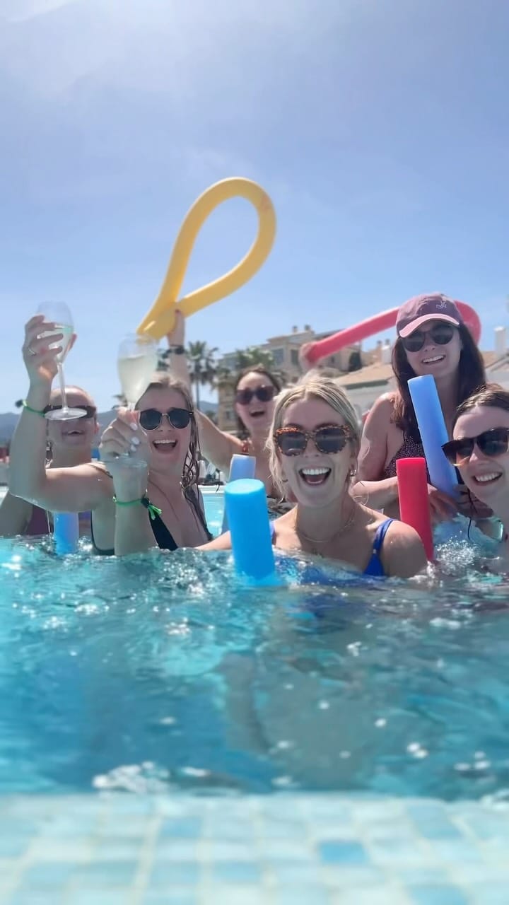 Post 1 by FIONA McCARTAN on Instagram (video)