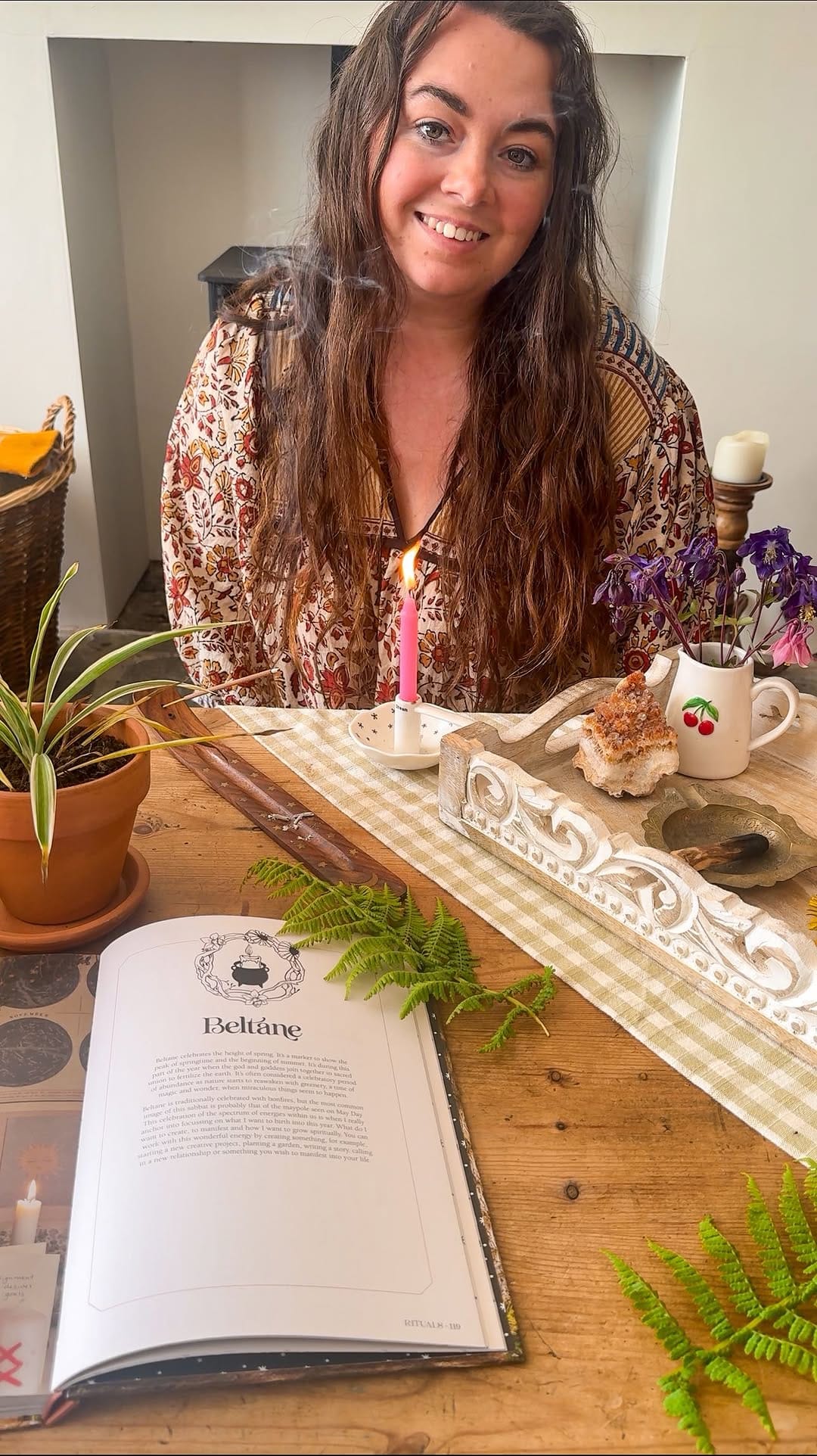 Post 7 by HOLLY KENYON on Instagram (video)