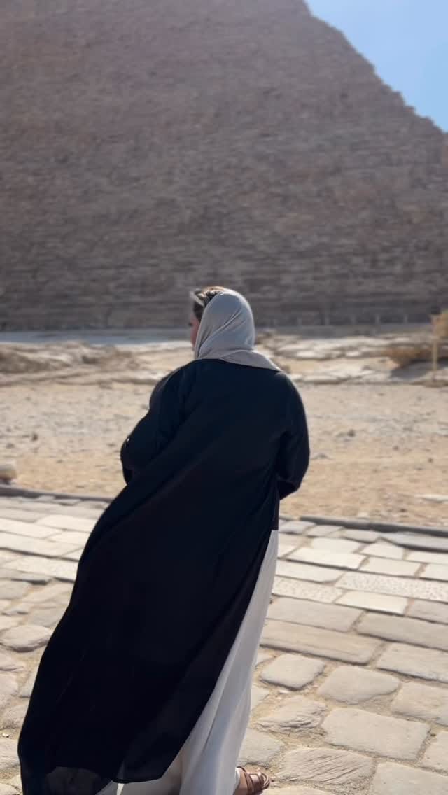 Post 2 by MRS FAROOQ on Instagram (video)