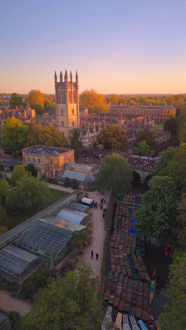 Post 3 by Graduate Study at Oxford on Instagram (video)