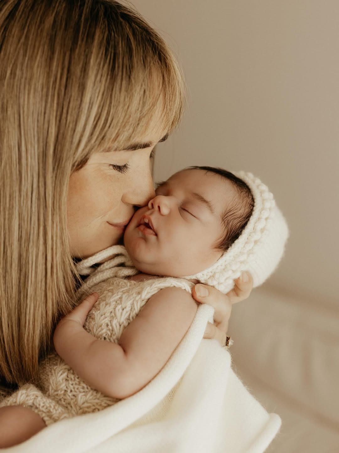 Post 3 by Echuca Newborn Family Photographer - Jas on Instagram (carousel)