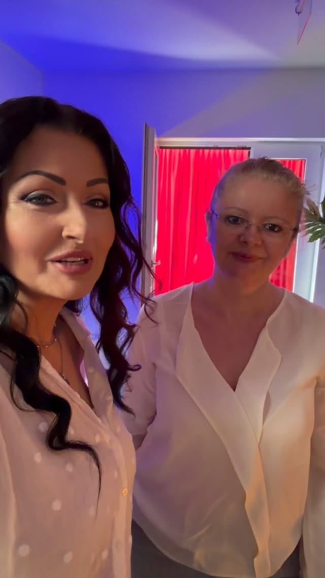 Post 5 by Gabriela Cristea on Instagram (video)