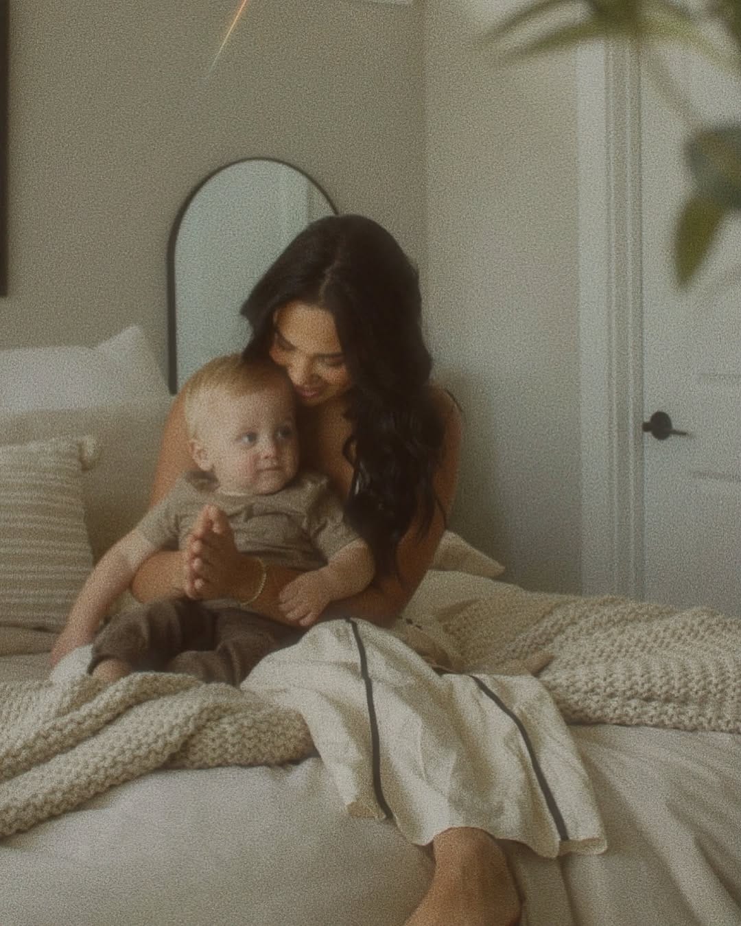 Post 8 by VICTORIA GUTIERREZ on Instagram (carousel)