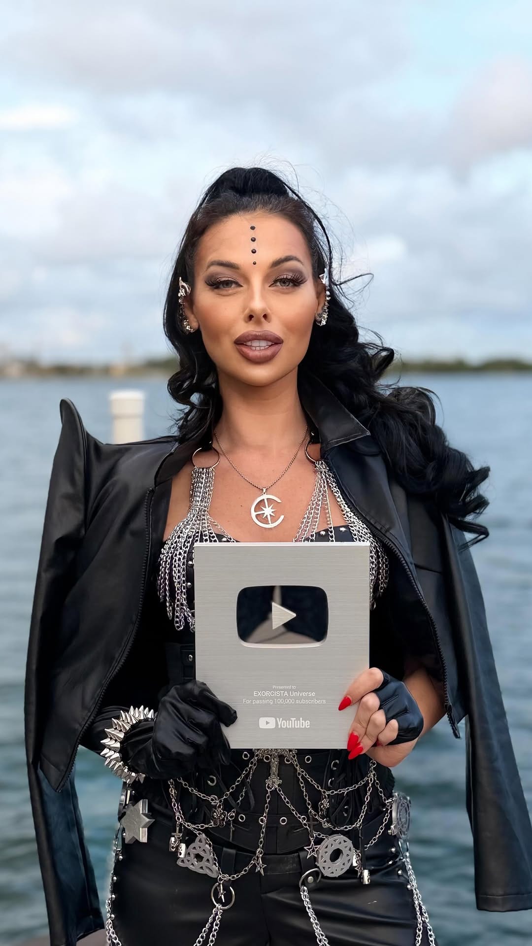 Post 8 by 𝐄𝐗𝐎𝐑𝐂𝐈𝐒𝐓𝐀 𝐔𝐧𝐢𝐯𝐞𝐫𝐬𝐞 on Instagram (video)