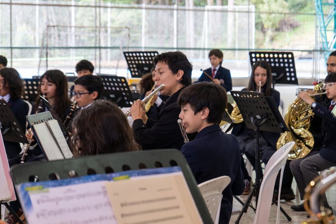 Post 6 by Colegio San Bartolomé La Merced on Instagram (carousel)
