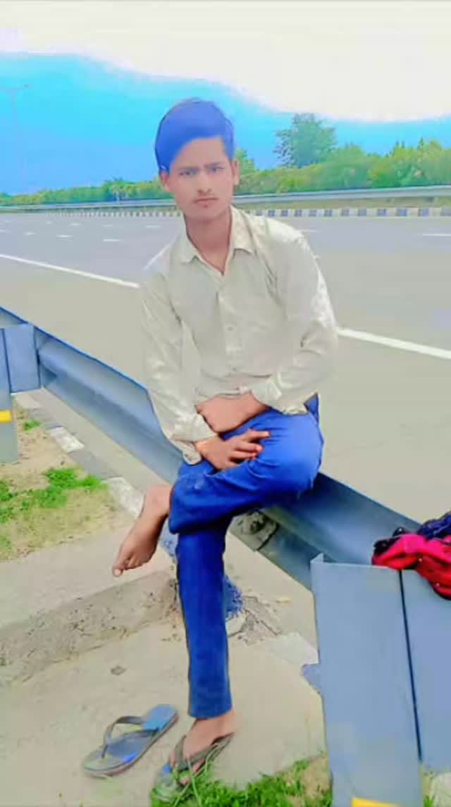 Post 1 by guav kumar on Instagram (video)