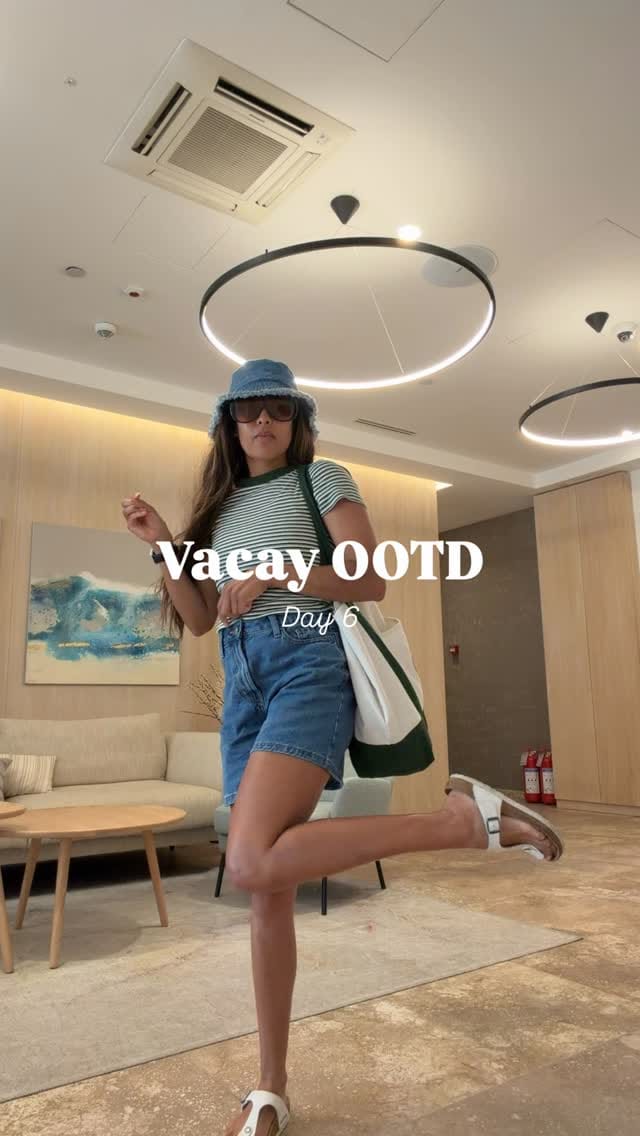 Post 5 by Michaela Botha on Instagram (video)