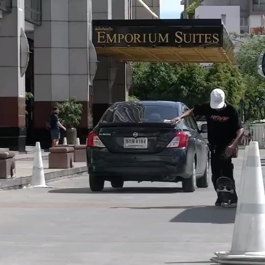 Post 10 by 🌬S O T H I C H A I on Instagram (video)