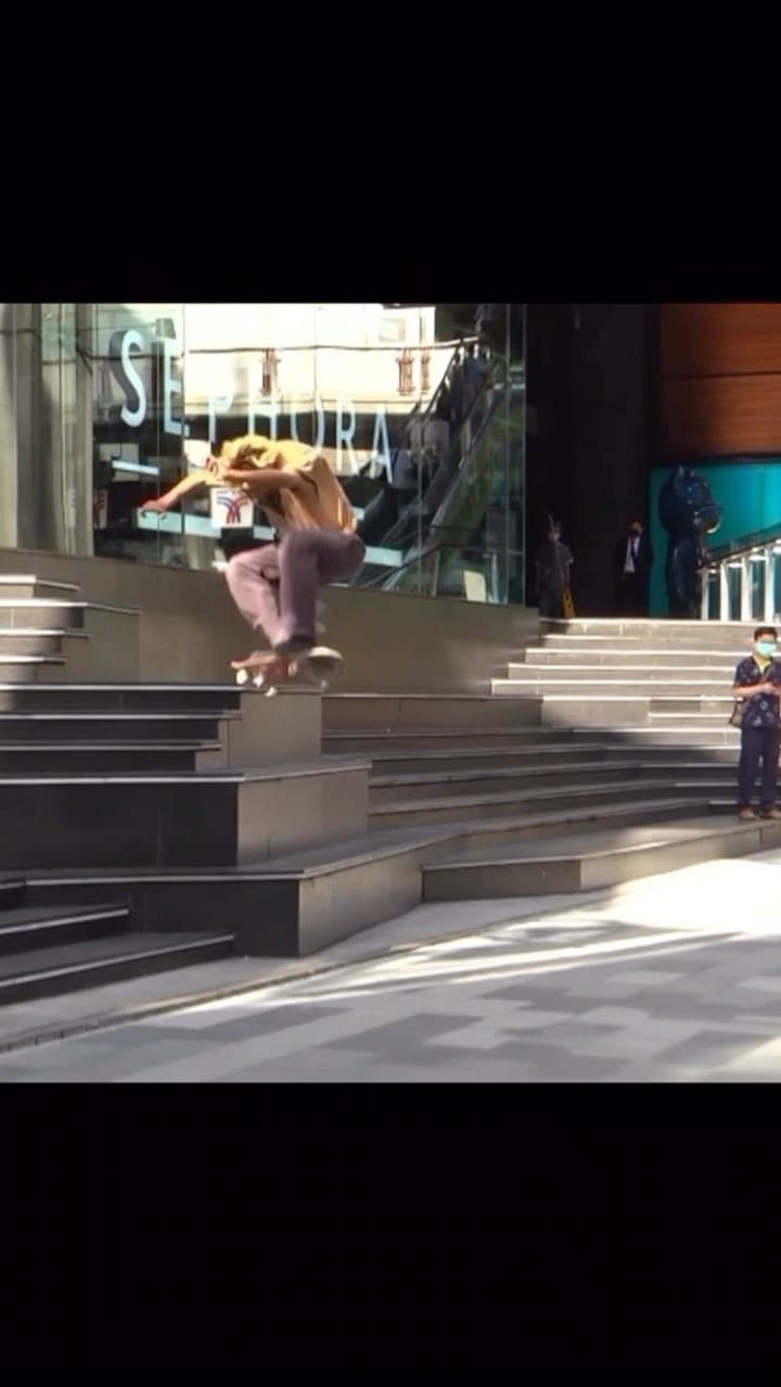 Post 7 by 🌬S O T H I C H A I on Instagram (video)