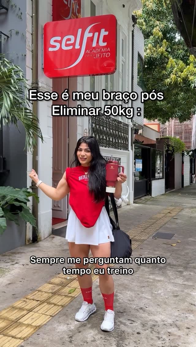 Post 1 by Victória Machado Brilhante on Instagram (video)