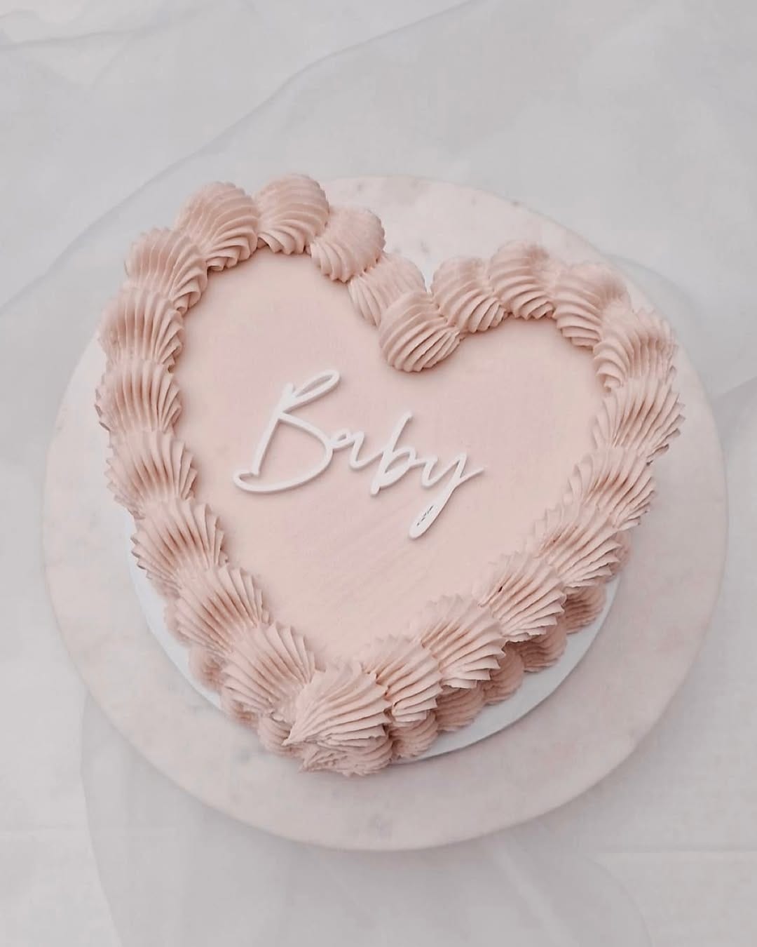 Post 2 by @chloeesbakery on Instagram (carousel)