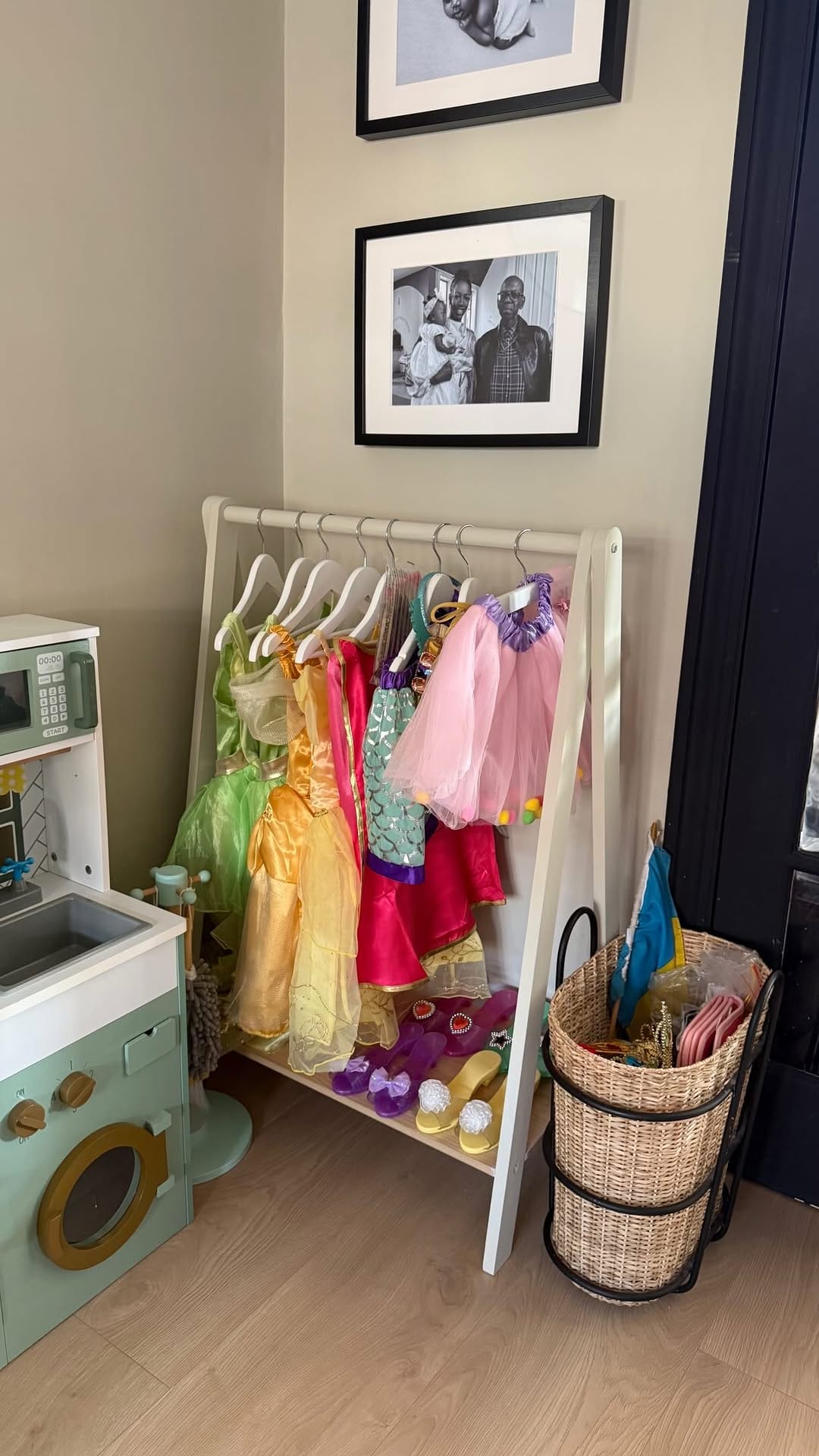 Post 6 by Jessica | My Little Essex House on Instagram (video)