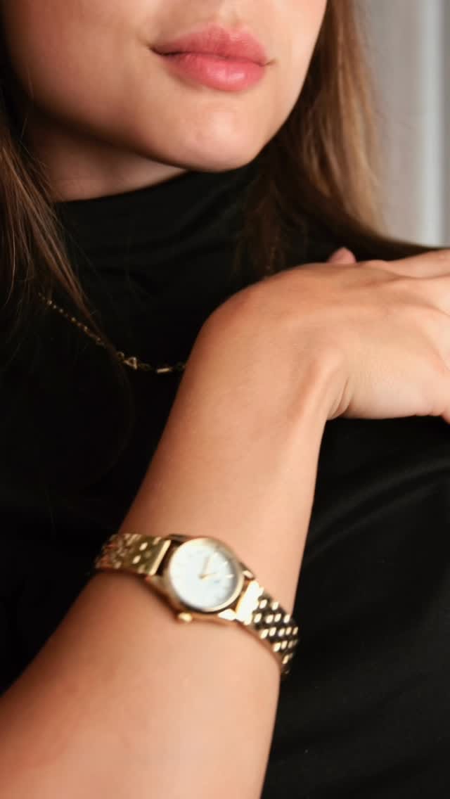 Post 5 by Victoria on Instagram (video)