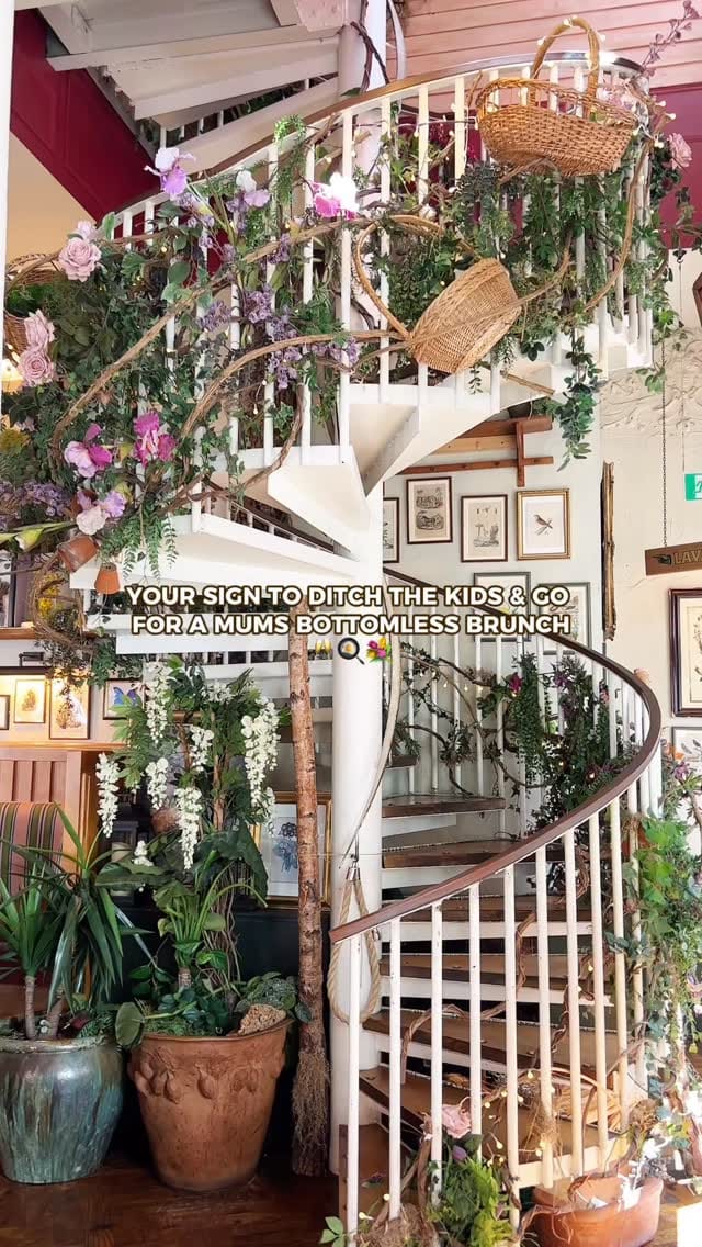 Post 6 by ALEX - LONDON MUM & FAMILY TRAVEL on Instagram (video)