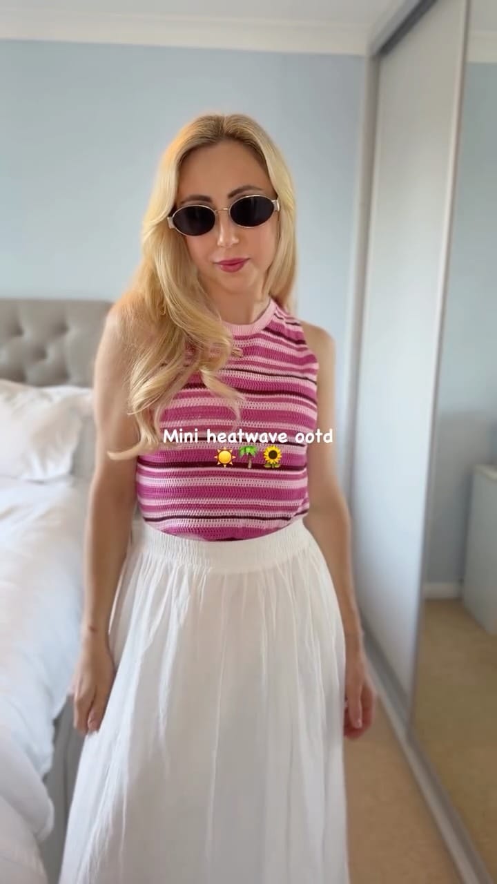 Post 7 by Lola Hobbs on Instagram (video)
